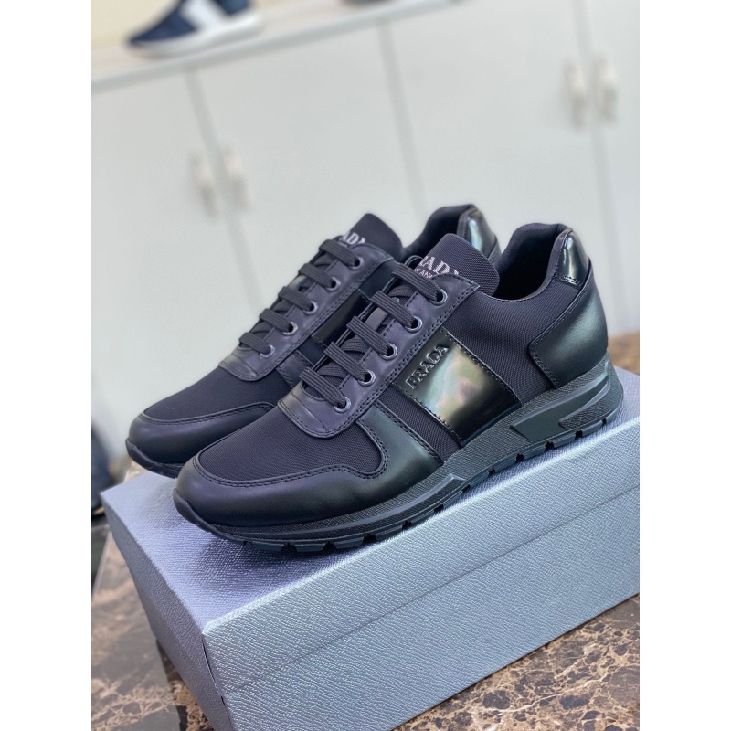 Pra*a casual shoes